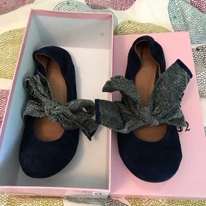 crown vintage.  9.5. fun. shoes!